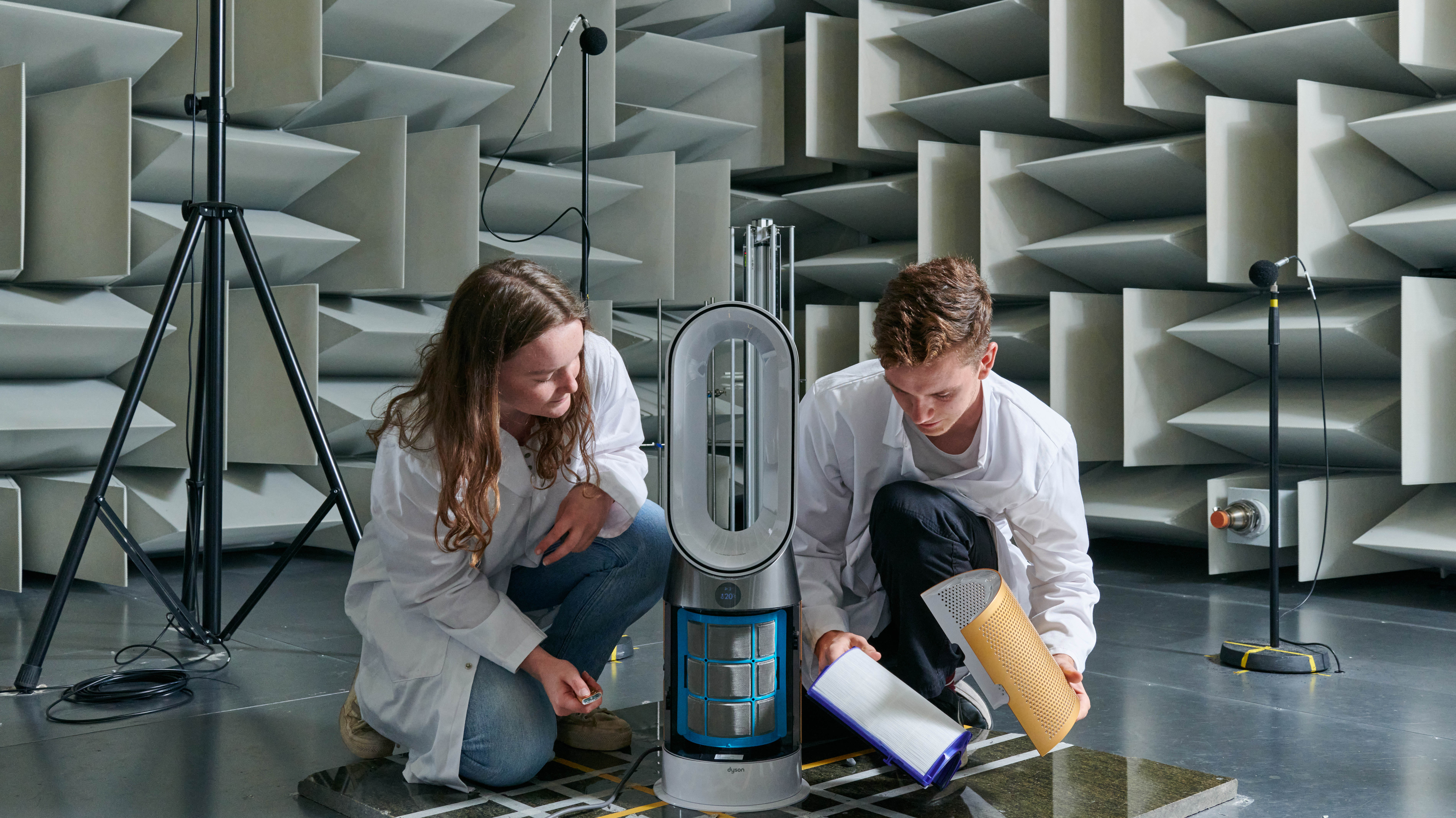 220801 Dyson Institute 1234