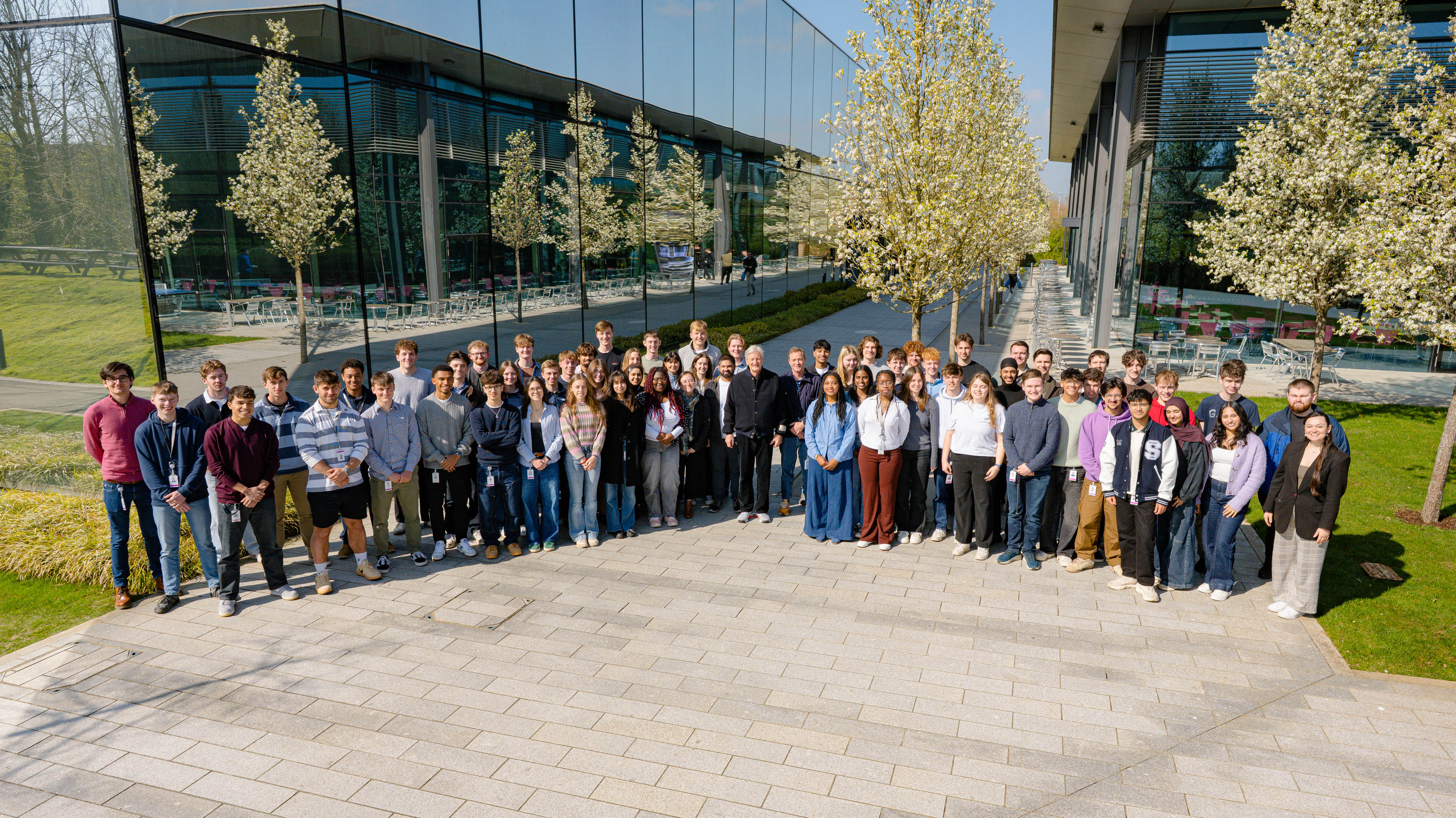 SHOTAWAY DYSON APRIL25 525X295